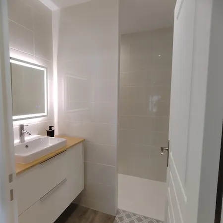 L'atelier ,calme, Parking, Centre Apartmán Gémozac